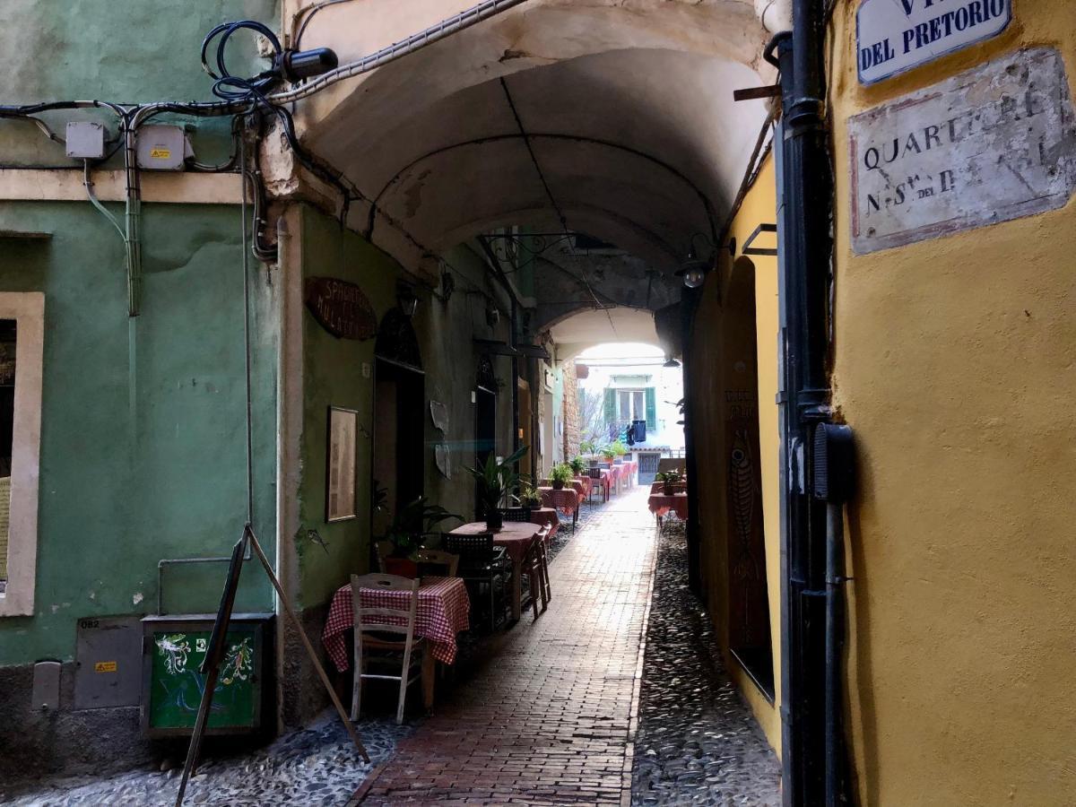 Appartamento Ai Piedi Della Pigna Sanremo Exteriör bild