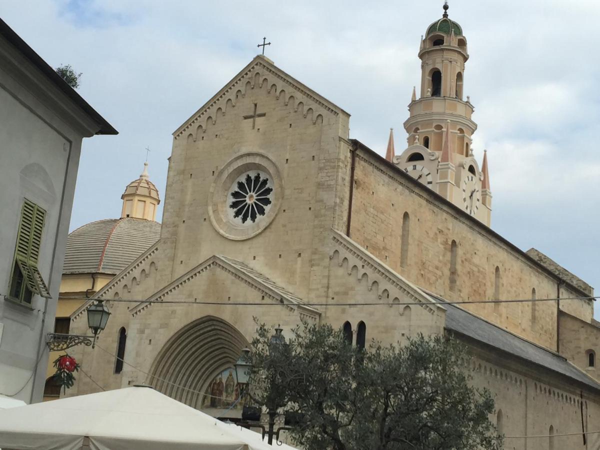 Appartamento Ai Piedi Della Pigna Sanremo Exteriör bild
