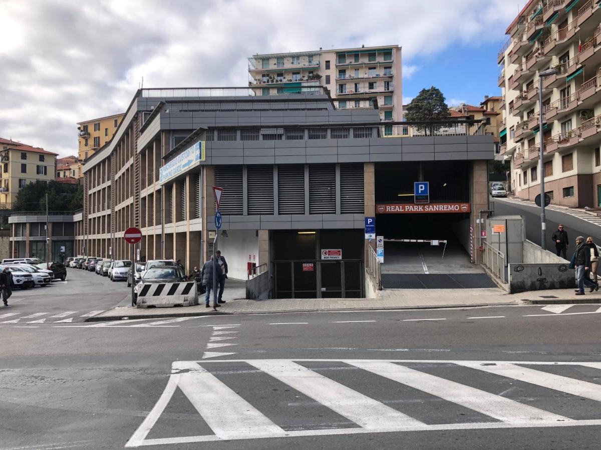 Appartamento Ai Piedi Della Pigna Sanremo Exteriör bild