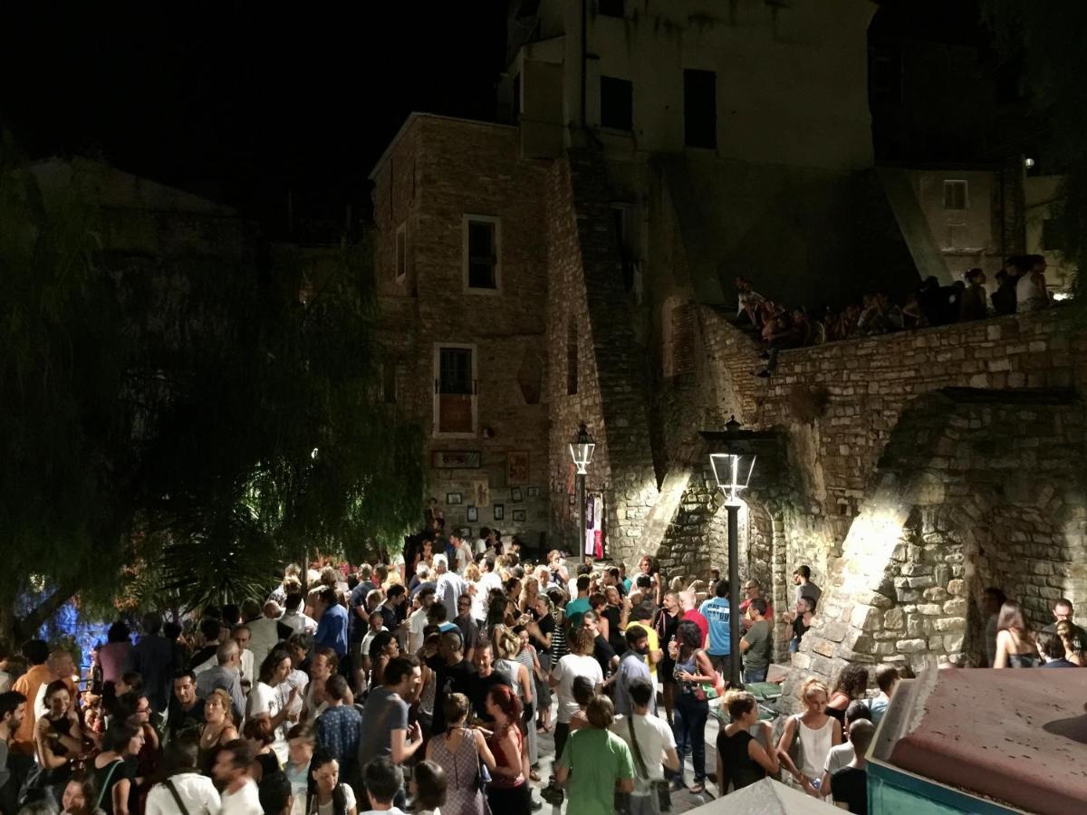 Appartamento Ai Piedi Della Pigna Sanremo Exteriör bild